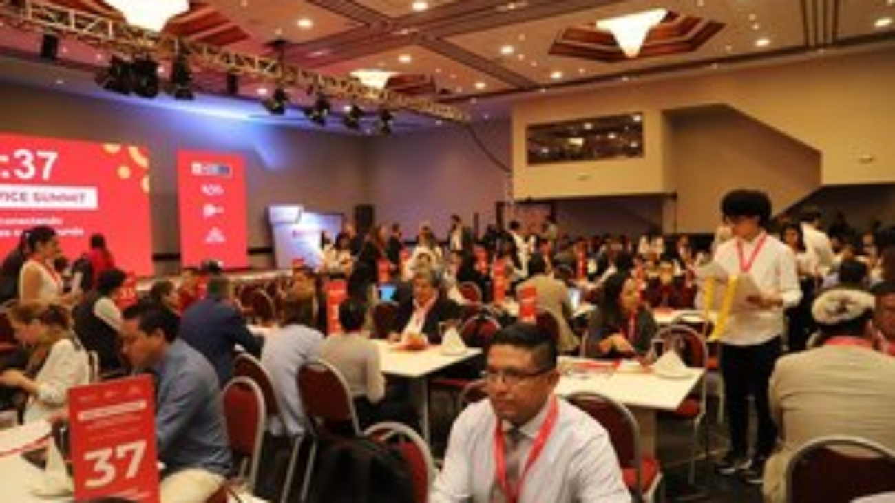 Peru Service Summit rueda ADEX prensa (1)