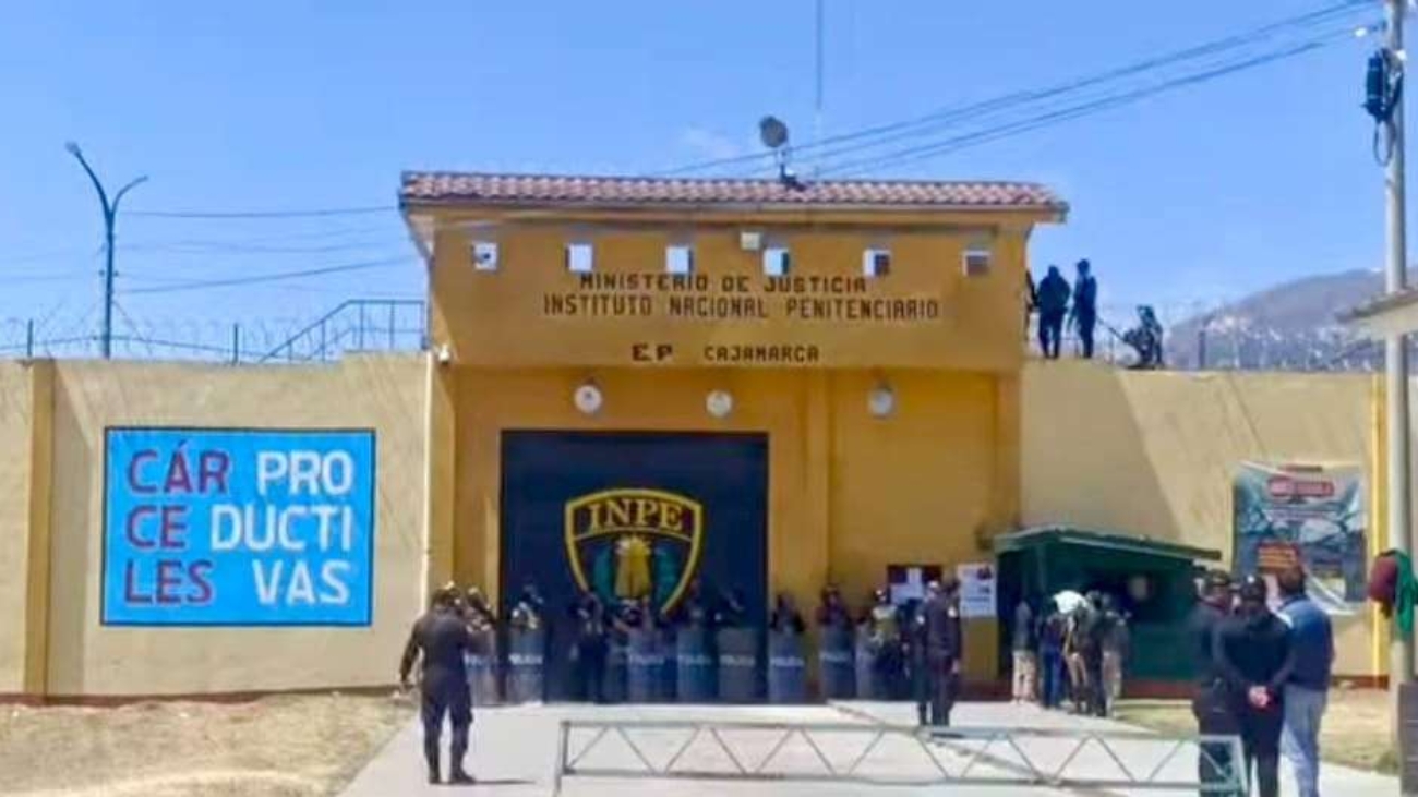 539352882_1353684363433453_2760857565193273310_n (1)