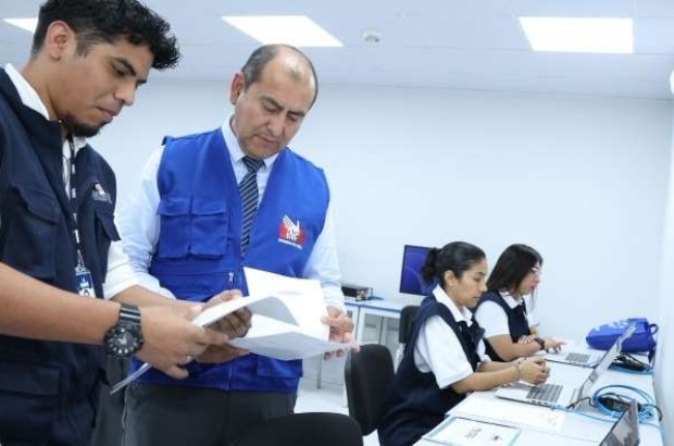 onpe funicionient (1)