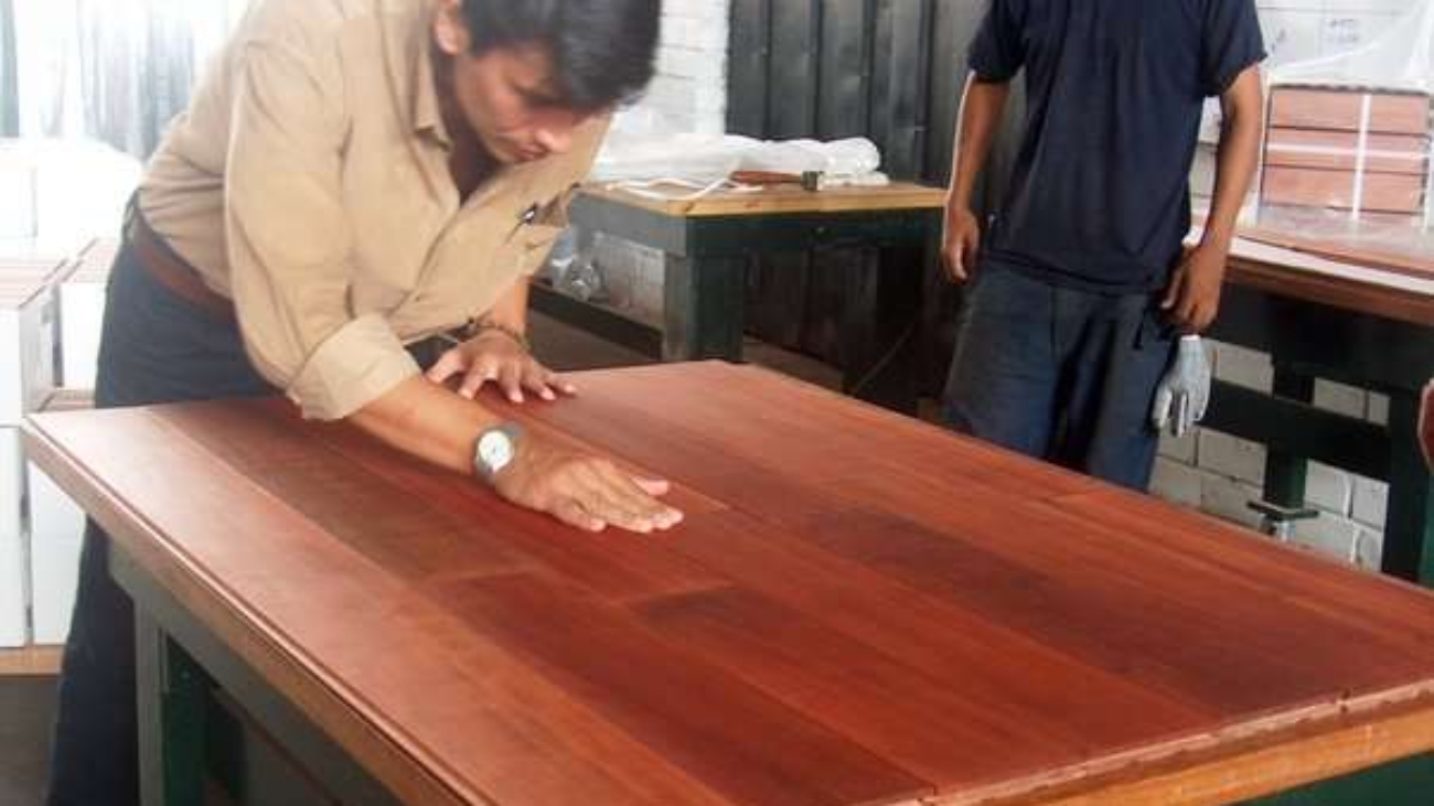 Madera prensa pisos 6 (1)