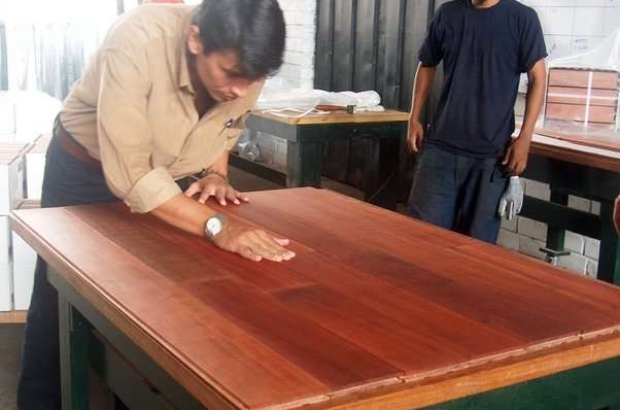 Madera prensa pisos 6 (1)