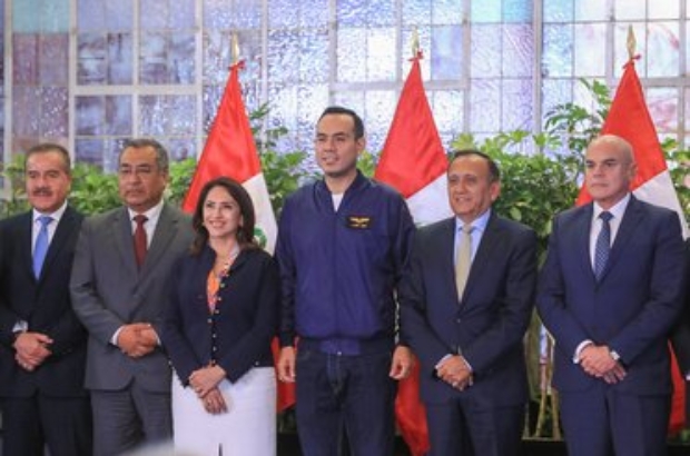 ADEX Cesar Tello en Palacio (3) (1)