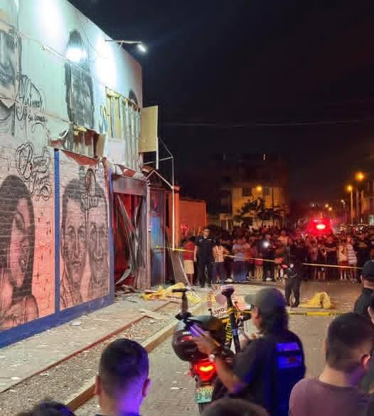 POLICIAS