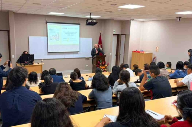 1375478-cne-presenta-plan-de-desarrollo-de-la-educacion-peruana-desde-chiclayo (1)