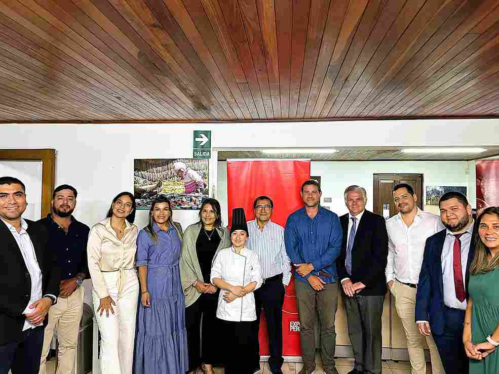 CostaRicaRuedanegocios4 (1)