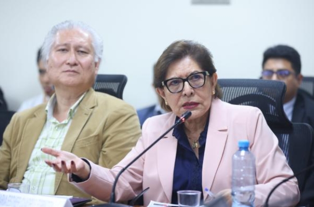 1387004-comision-educacion-congreso-4-5-26