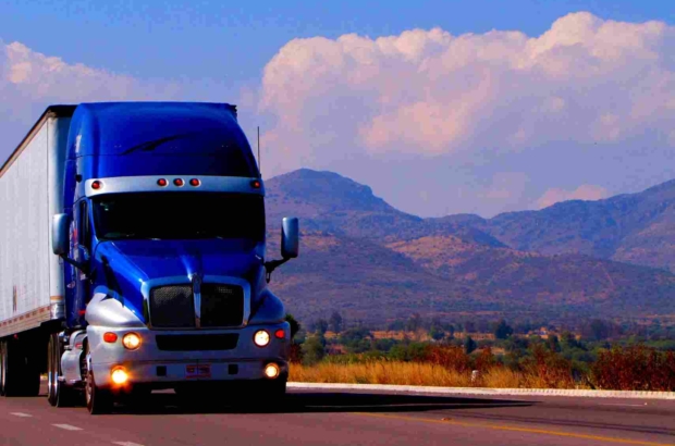 transporte-terrestre-internacional-scaled.jpg (1)